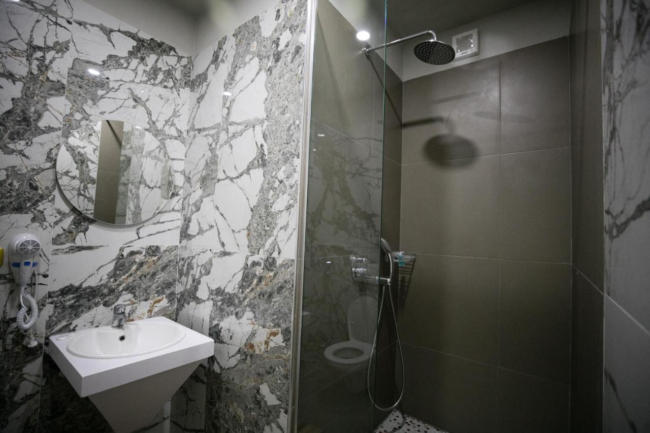Hotel Lotus Tirana Exteriér fotografie
